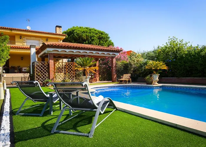 Magnifica Planet Costa Dorada فيلة كامبريلس